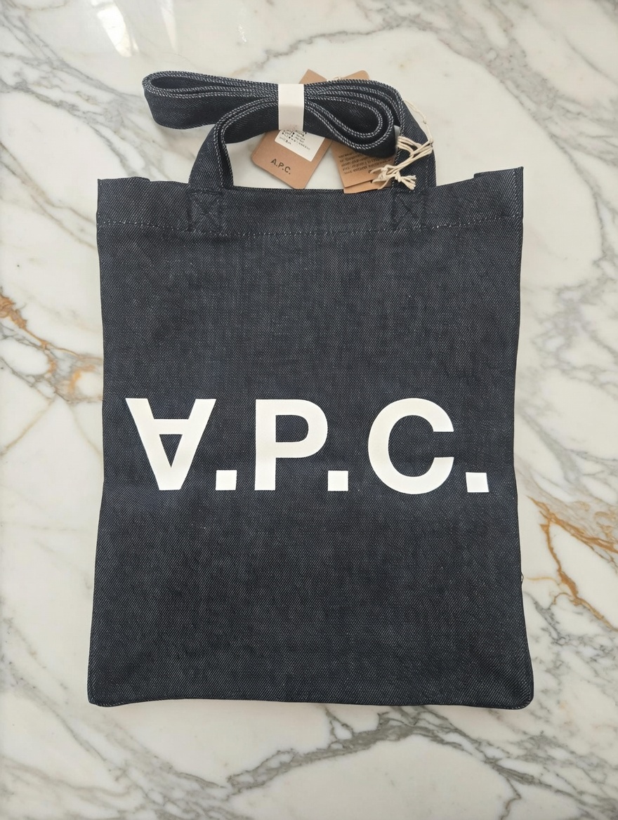 <정품, 새상품> A.P.C 데님 에코백