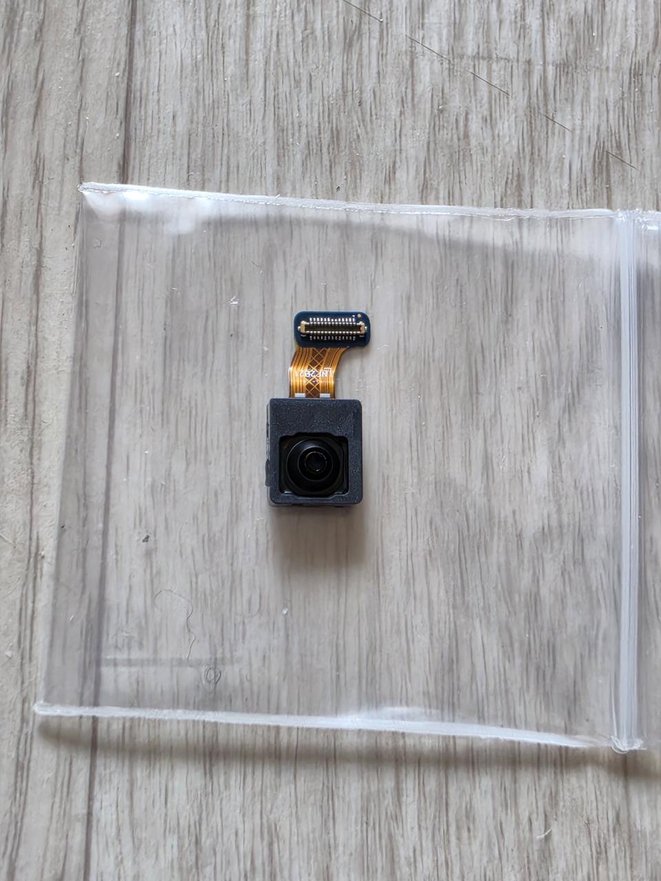 S23울트라 전방 카메라