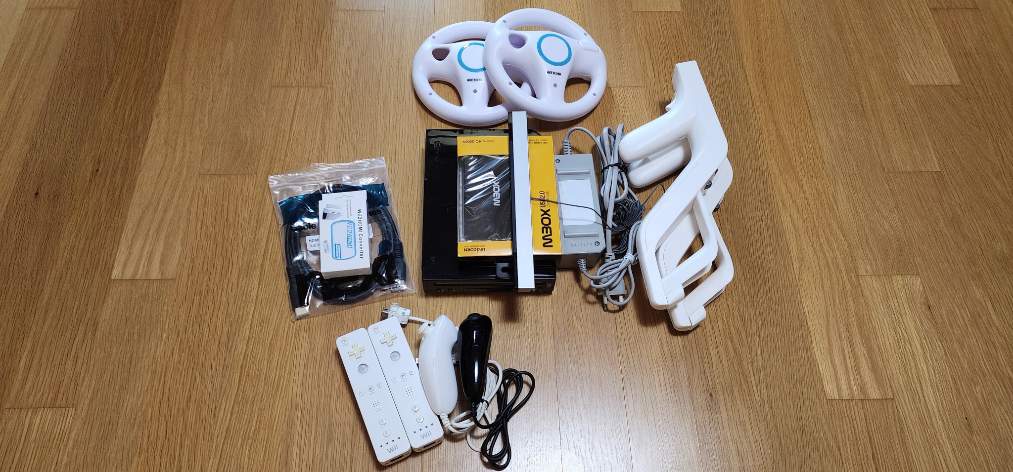 닌텐도 Wii 2인셋+핸들2+재퍼건2