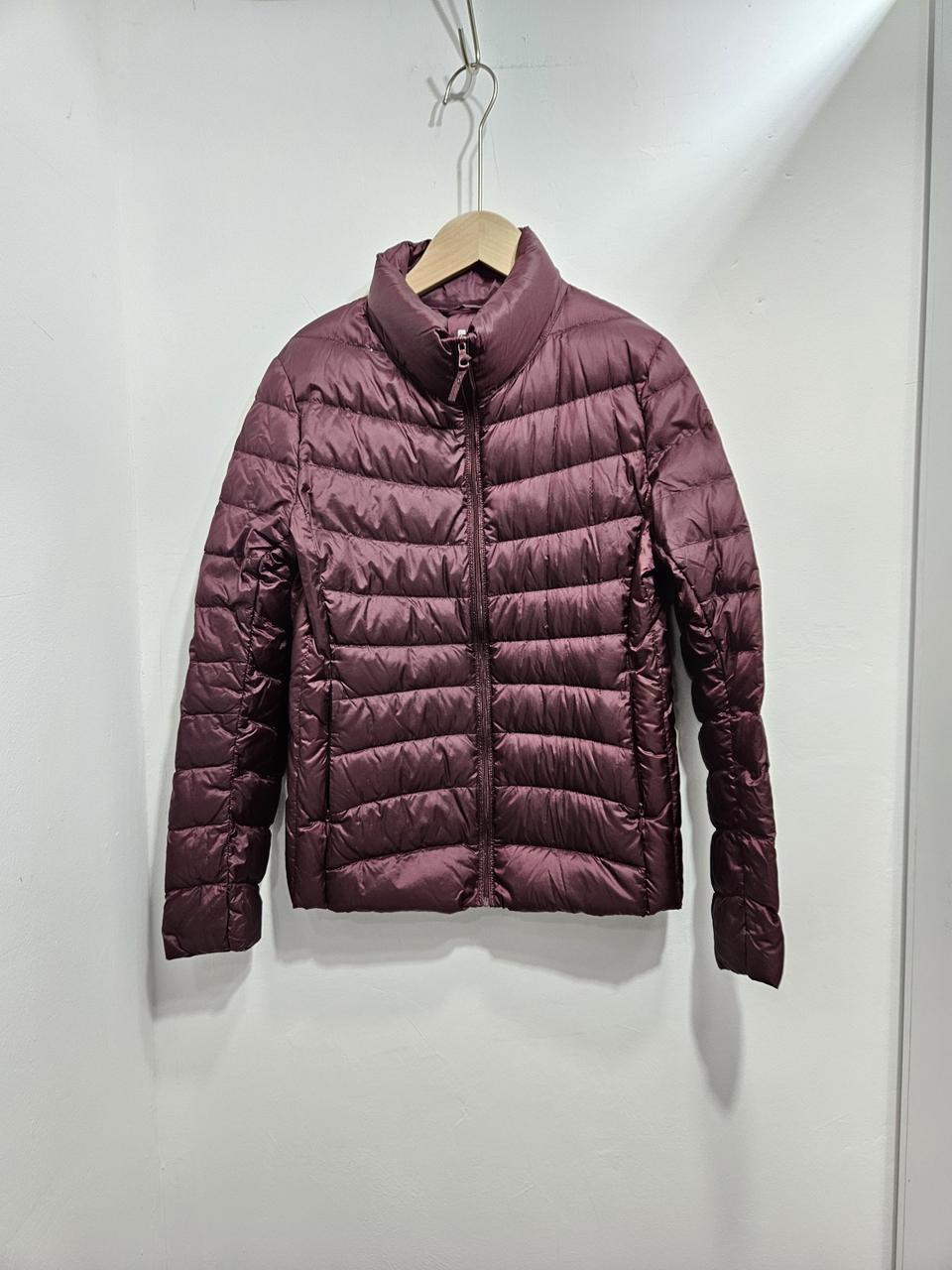 유니클로(UNIQLO) 경량 패딩 버건디