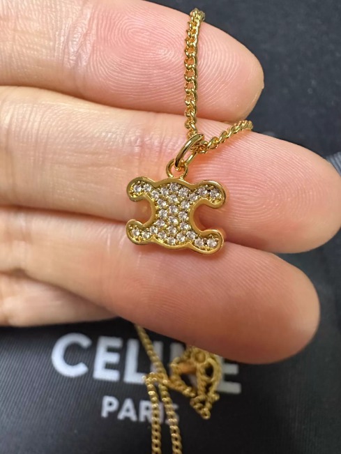 셀린 목걸이
