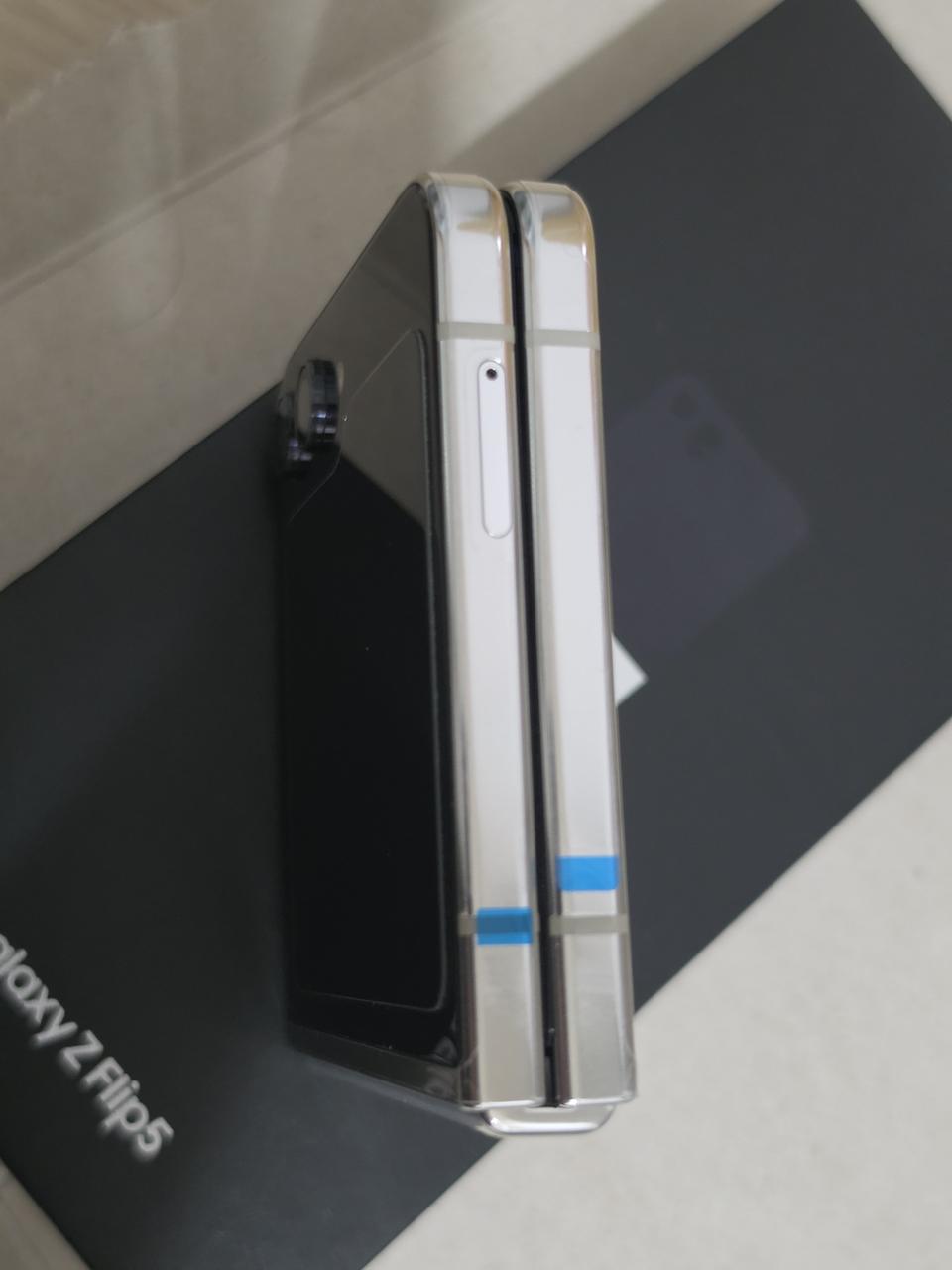 갤럭시Z플립5(f731) 512기가 리퍼폰(센터폰) 팝니다