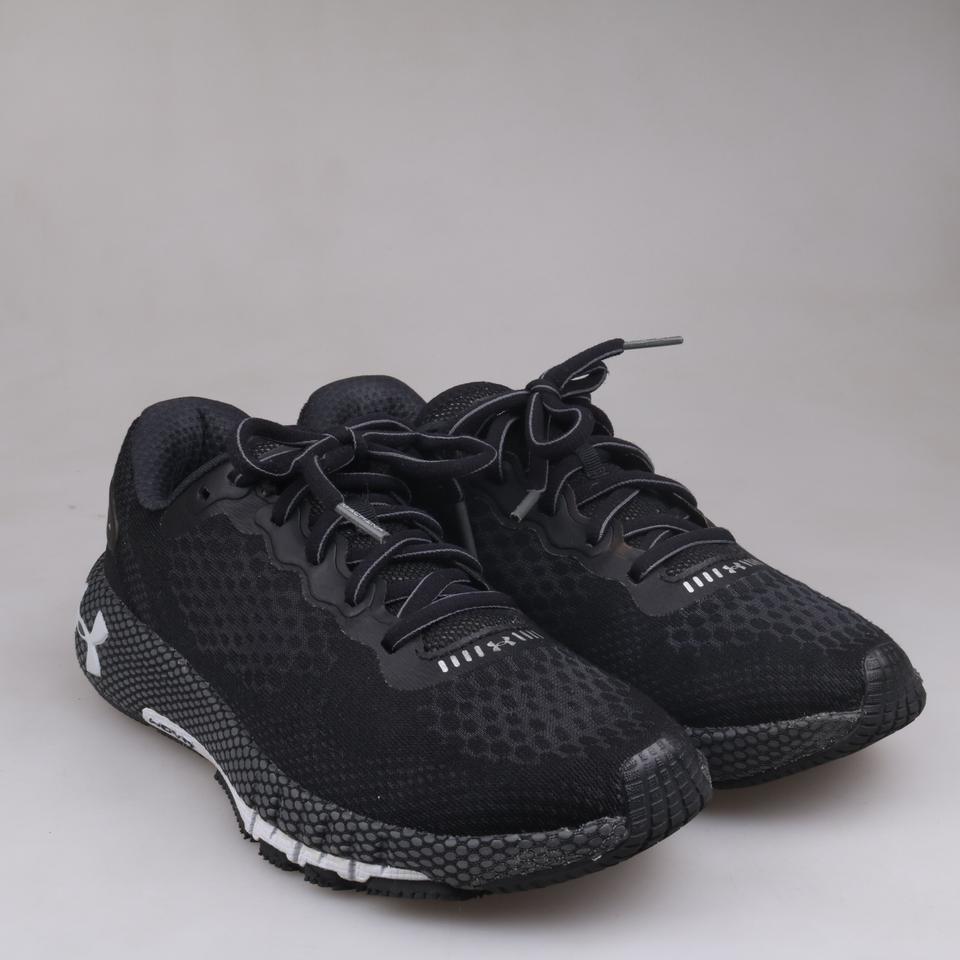 언더아머 마키나2 런닝화 판매합니다.(240)3611