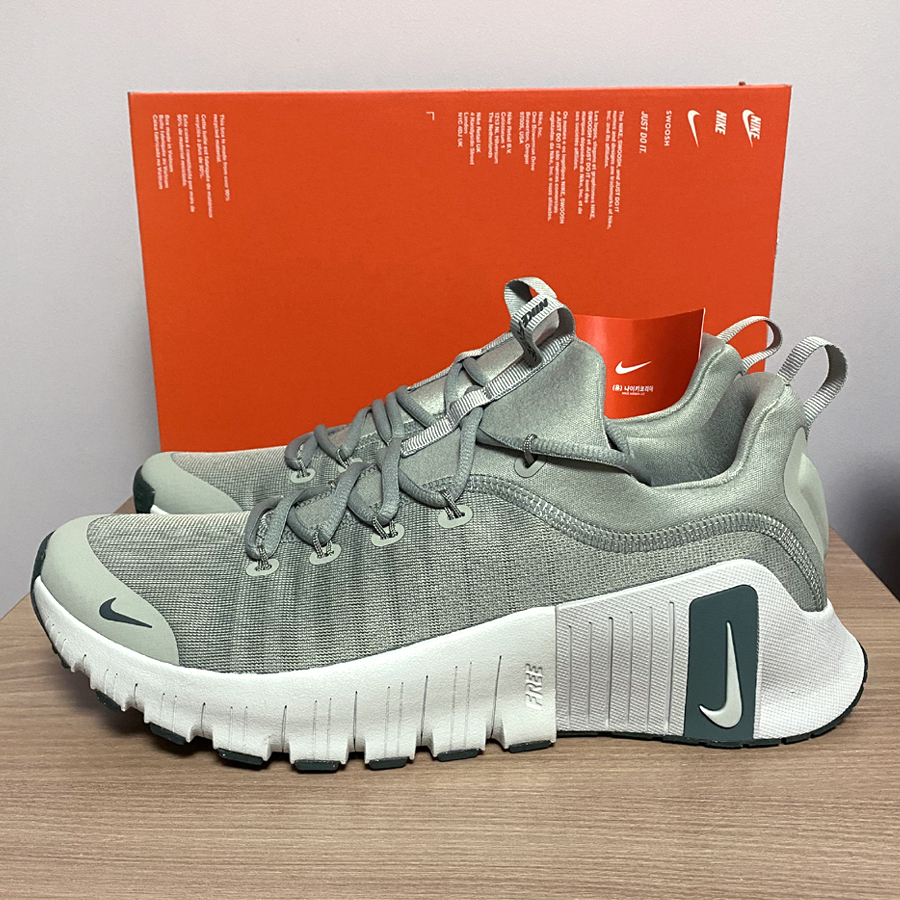 (새제품) 나이키 프리 메트콘6 280mm 러닝화 운동화 매장구매 정품