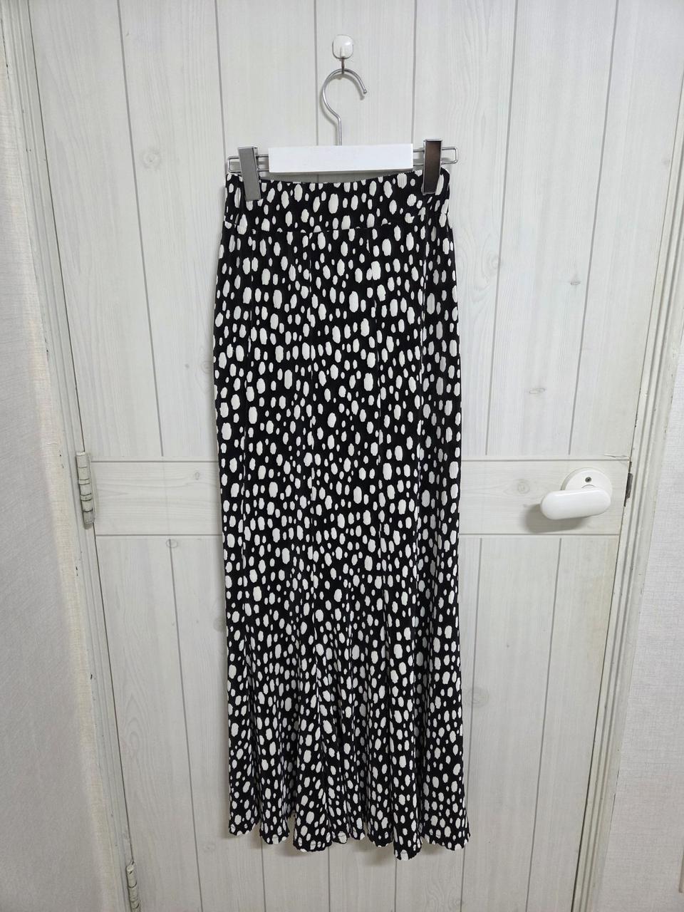플리츠 도트 밴딩 머메이드 롱스커트