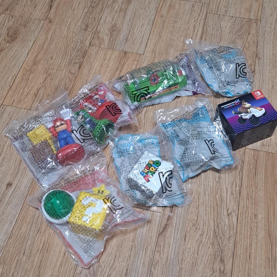 슈퍼마리오 해피밀 장난감 8개 일괄 30000원