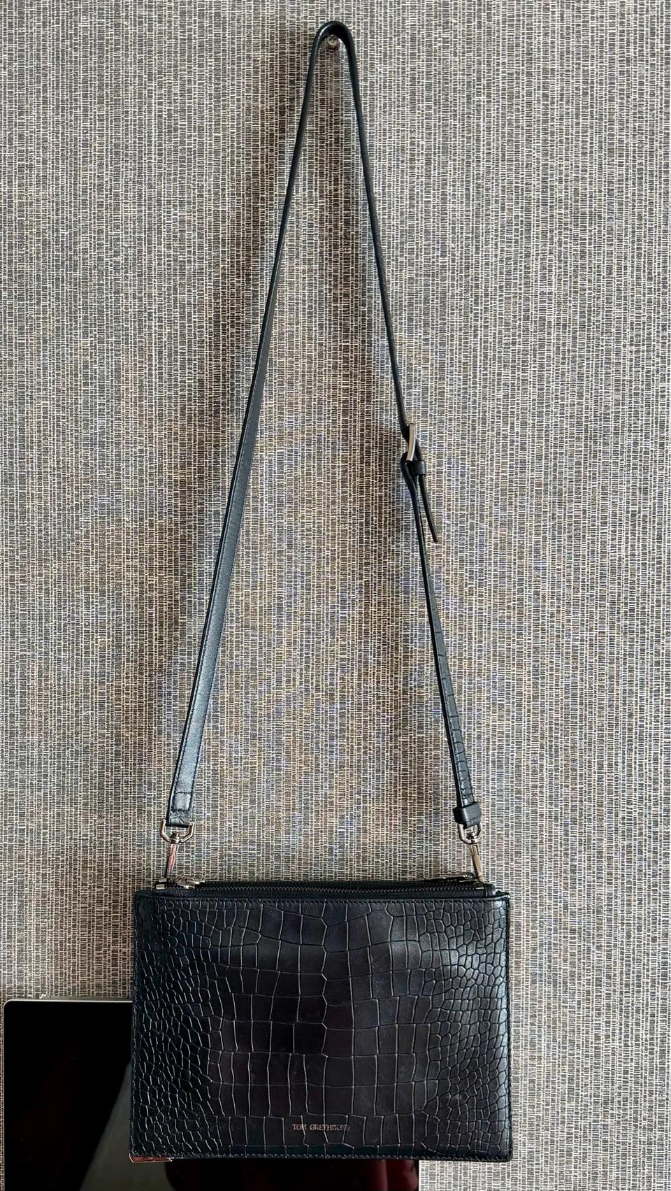 톰그레이하운드 덱케 블랙 악어 가죽 실버 패턴 더블 파우치 크로스백 가방