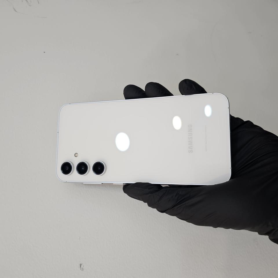 갤럭시S23FE 256기가 크림 (S급) / 0304