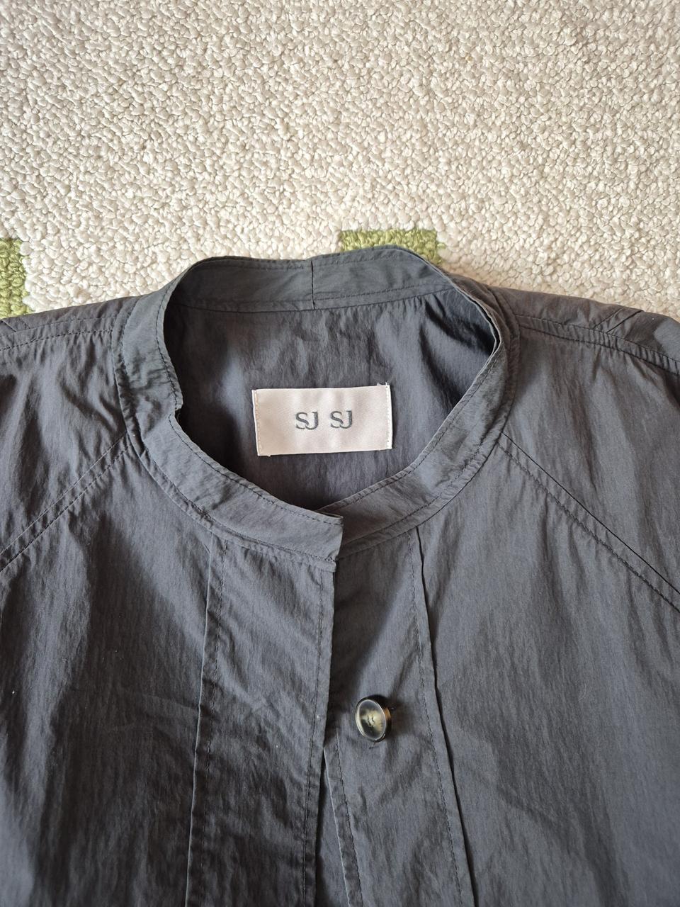 SJSJ 노카라 백플랩점퍼