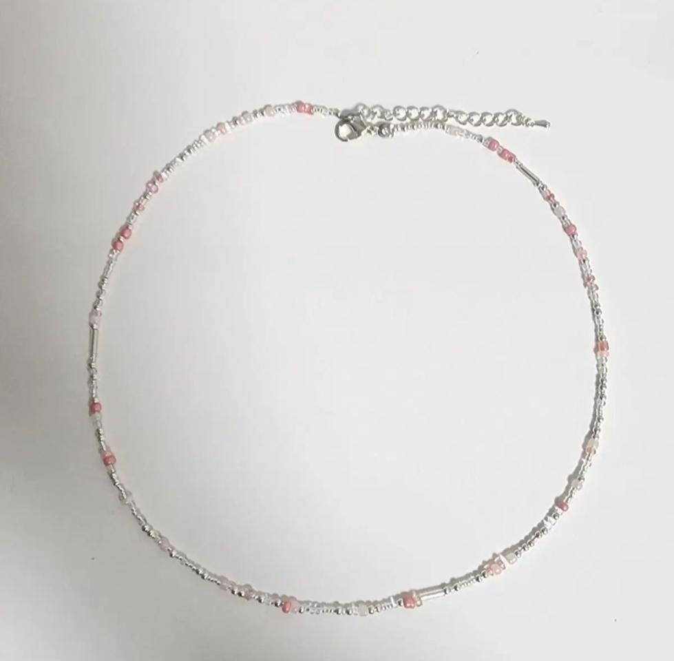 남녀공용 핑크,실버 비즈 목걸이