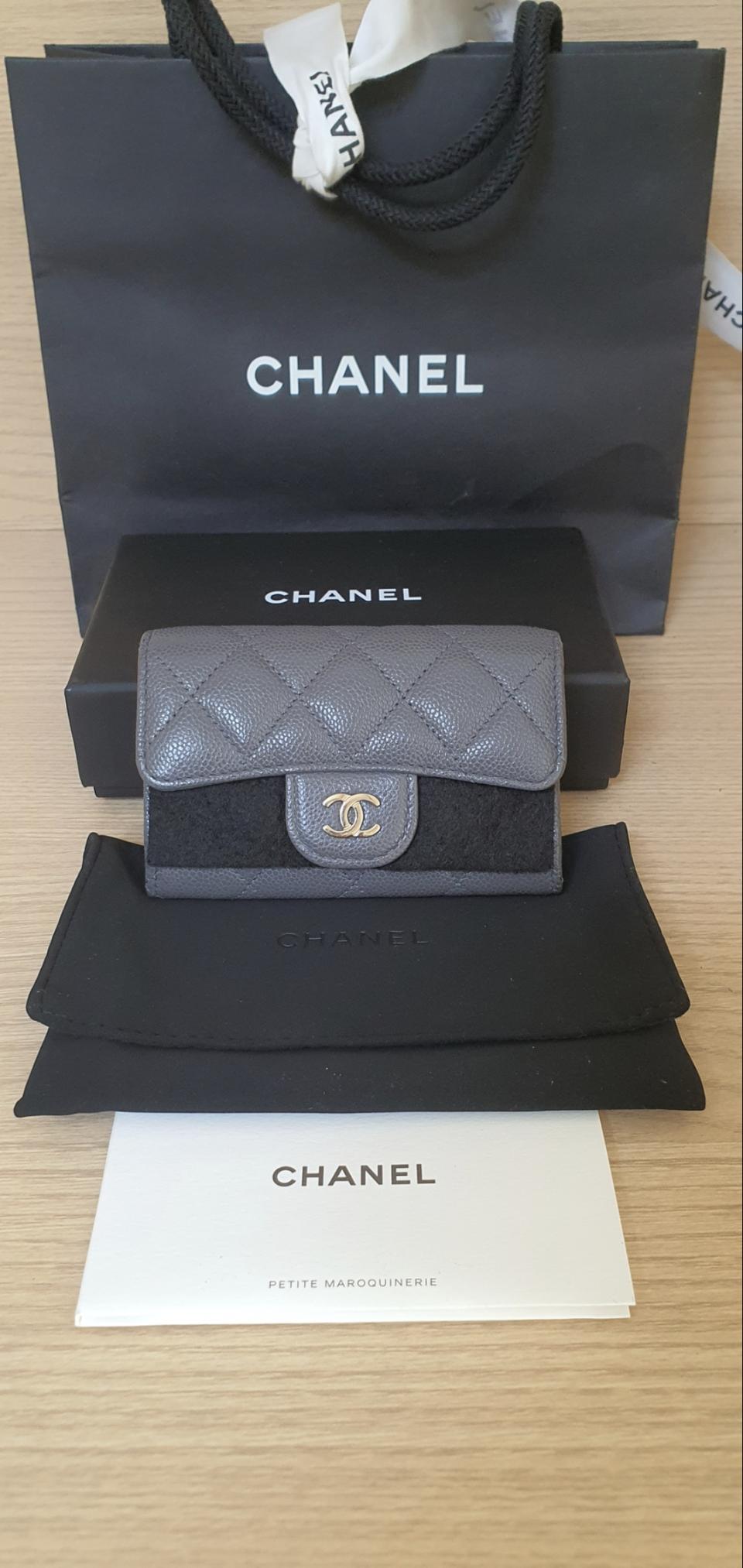 샤넬 캐비어 클똑 카드지갑/지갑 새상품급 정품(감정O)