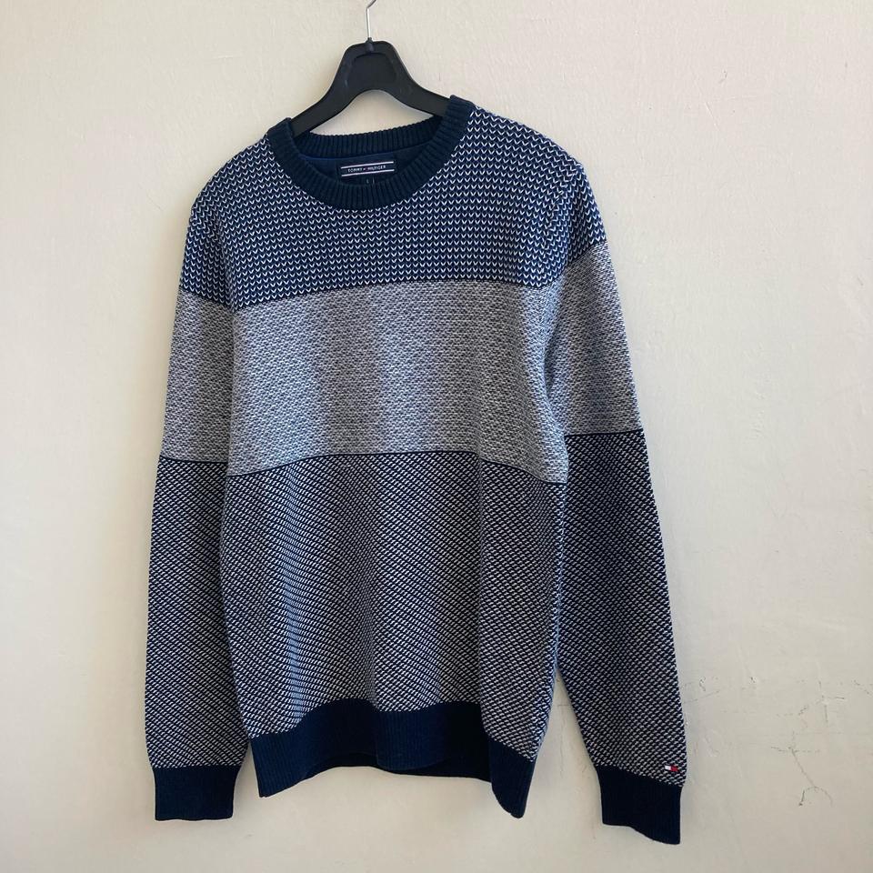 타미힐피거 라운드 니트 스웨터