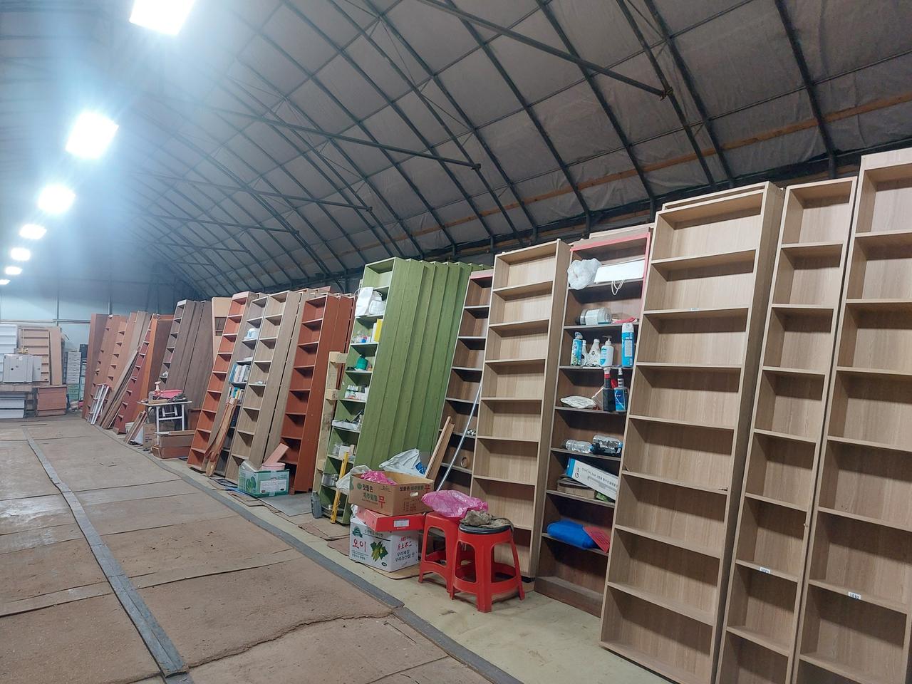 중고만화 책장 만화카페 책장 만화방 책장 중고책장