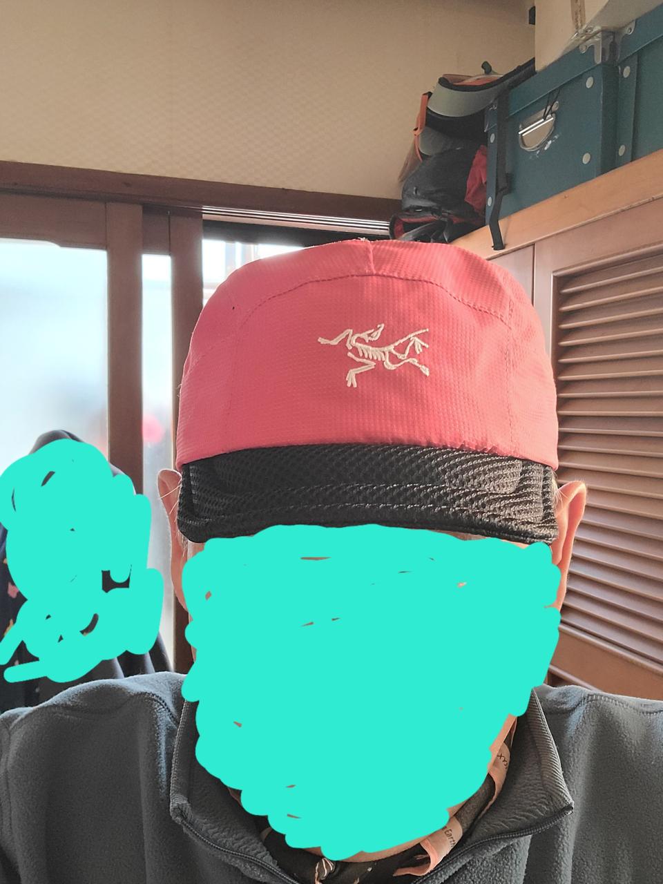 아크테릭스 모자