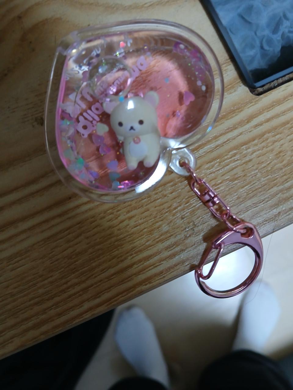 코리락쿠마 하트 워터볼 키링 팝니다