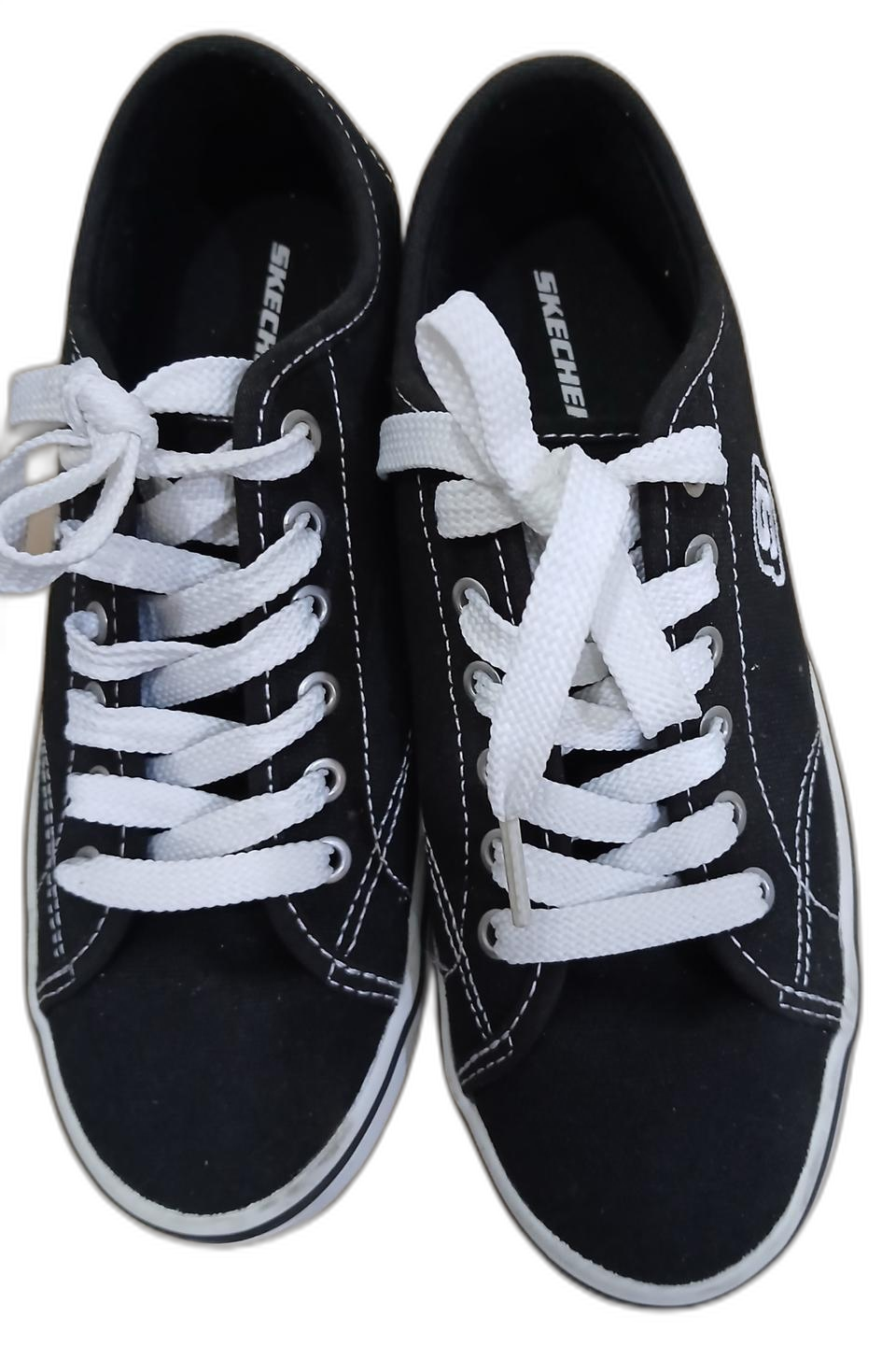 스케쳐스 발편한플랫스니커즈 230