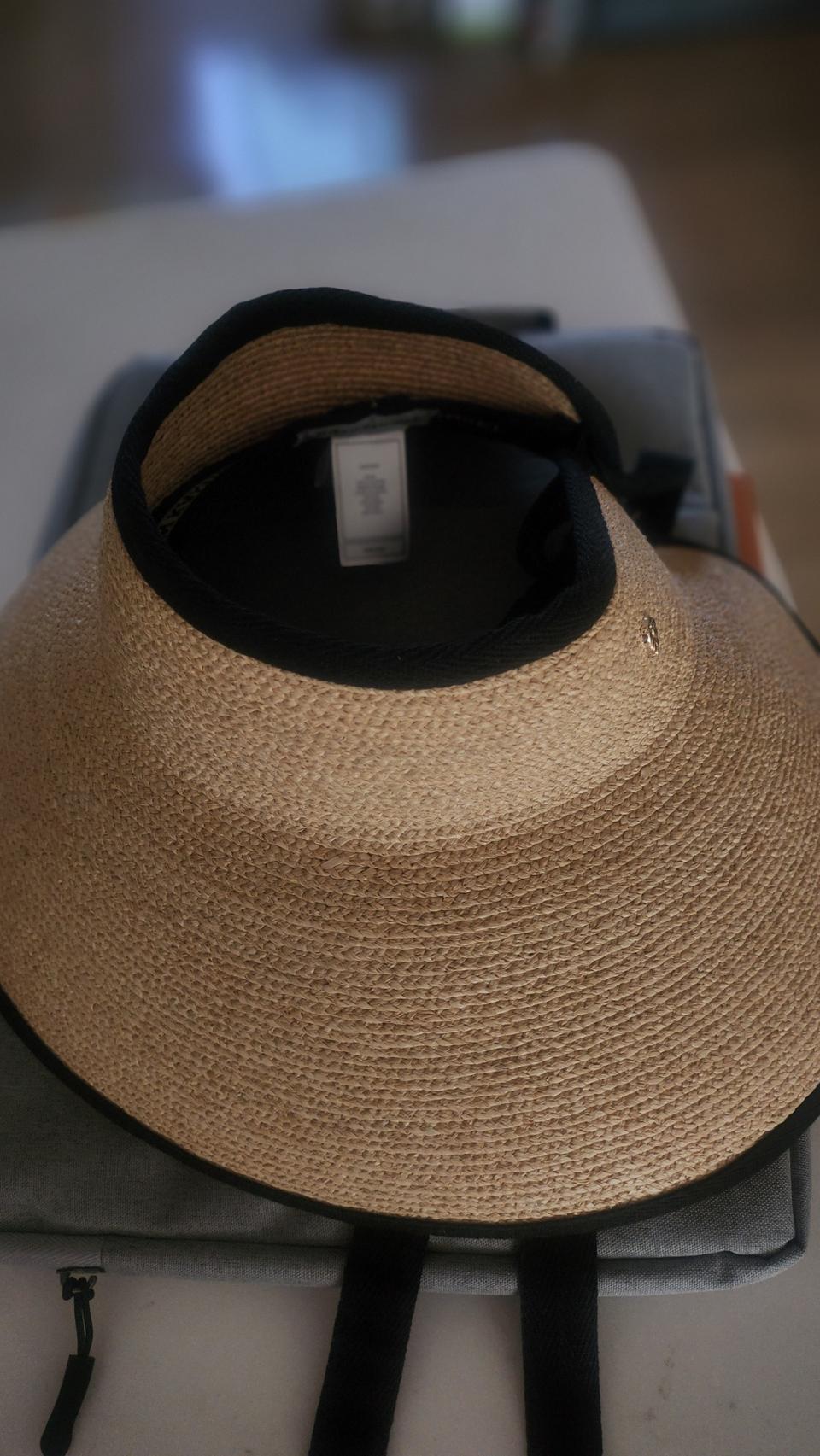 헬렌카민스키 모자