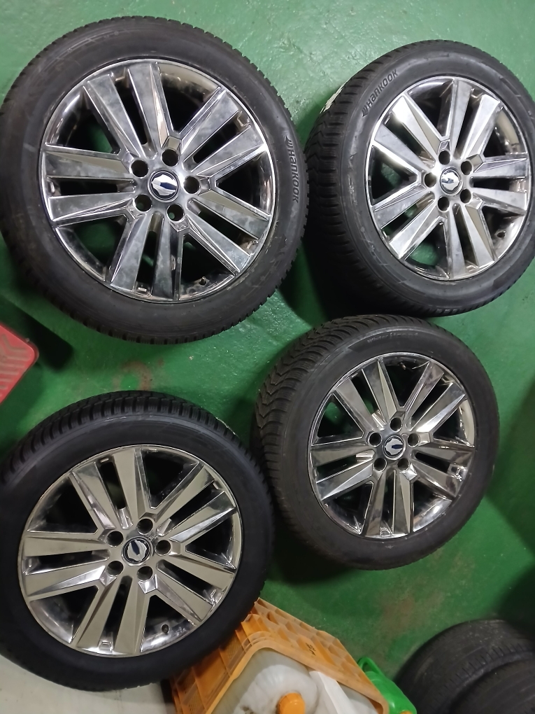 렉스턴 20인치 휠