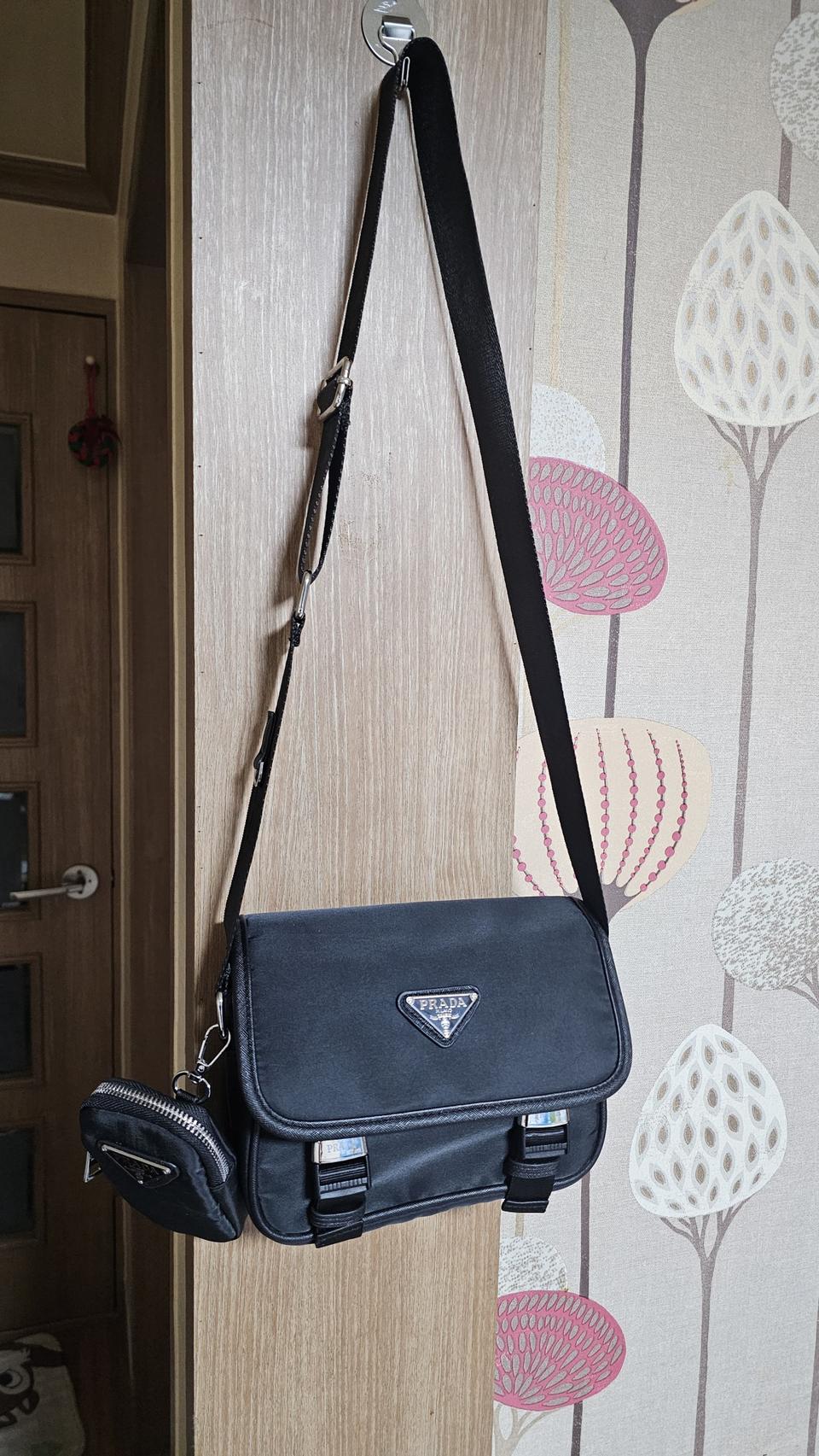 최상급 프라다 남성 크로스백 메신저백 바이커백 새상품