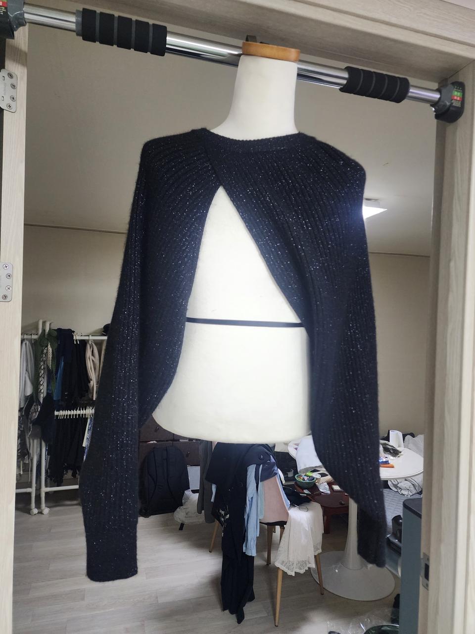 MOMBBBE 블랙 볼레로 셔츠&가디건