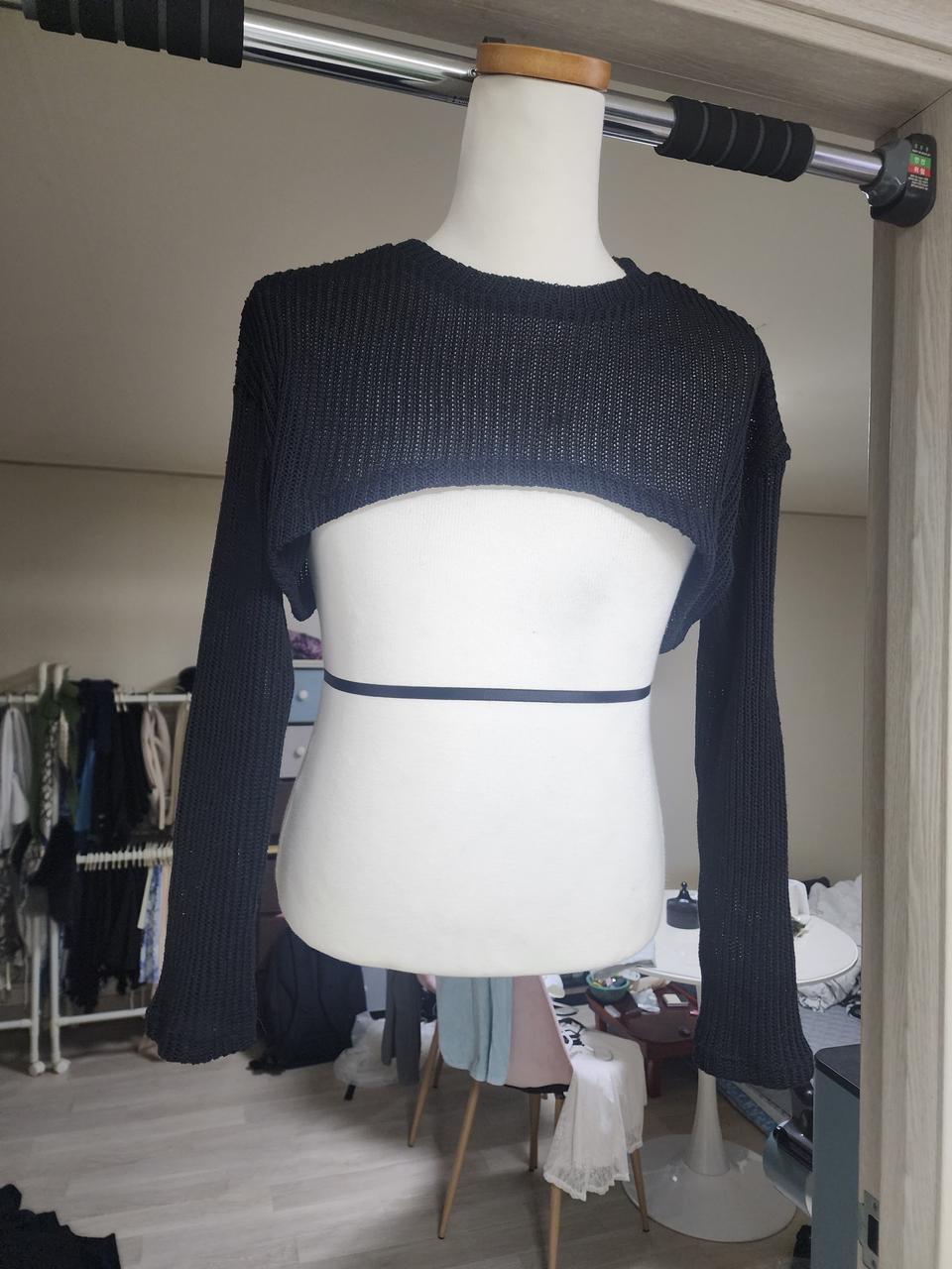 블랙 크롭 니트 볼레로 가디건