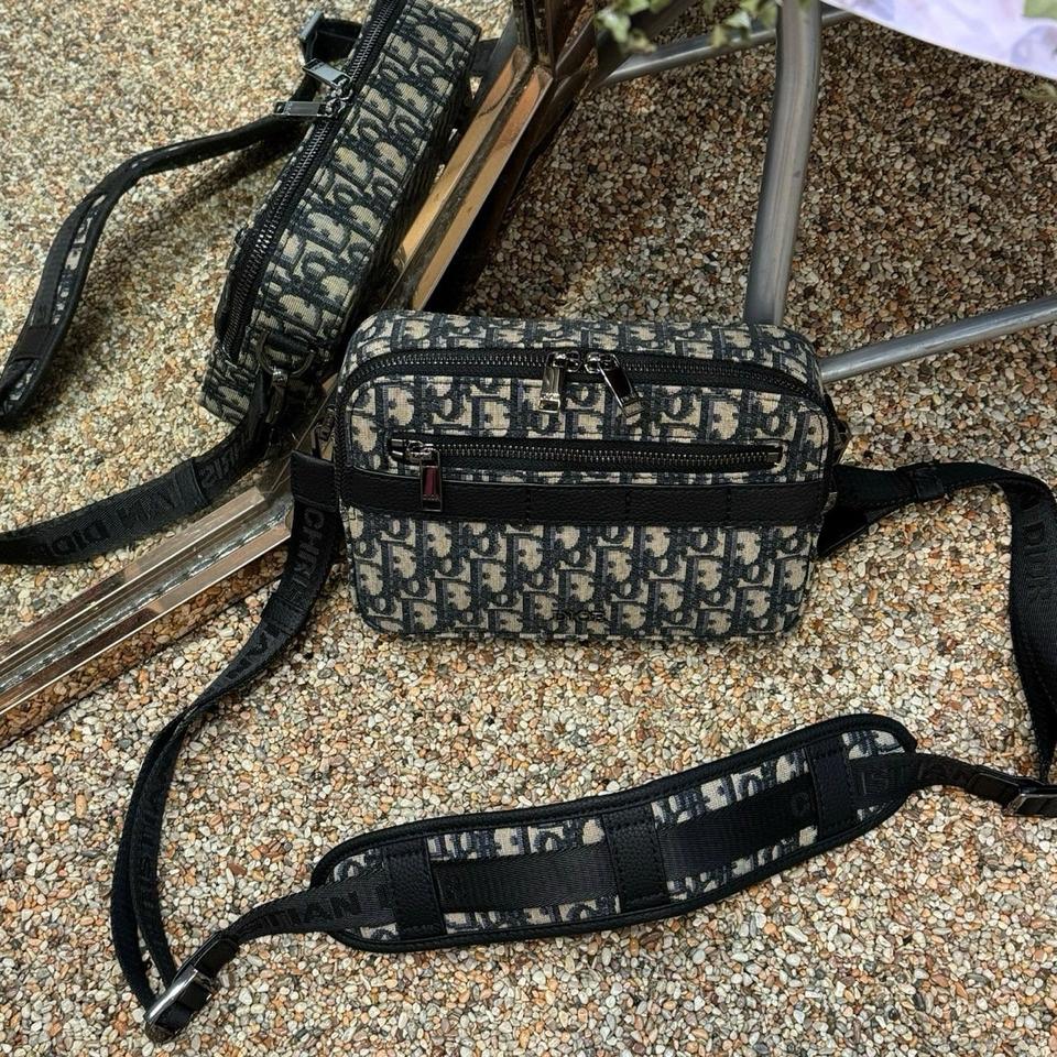 디올 옴므 메신져백