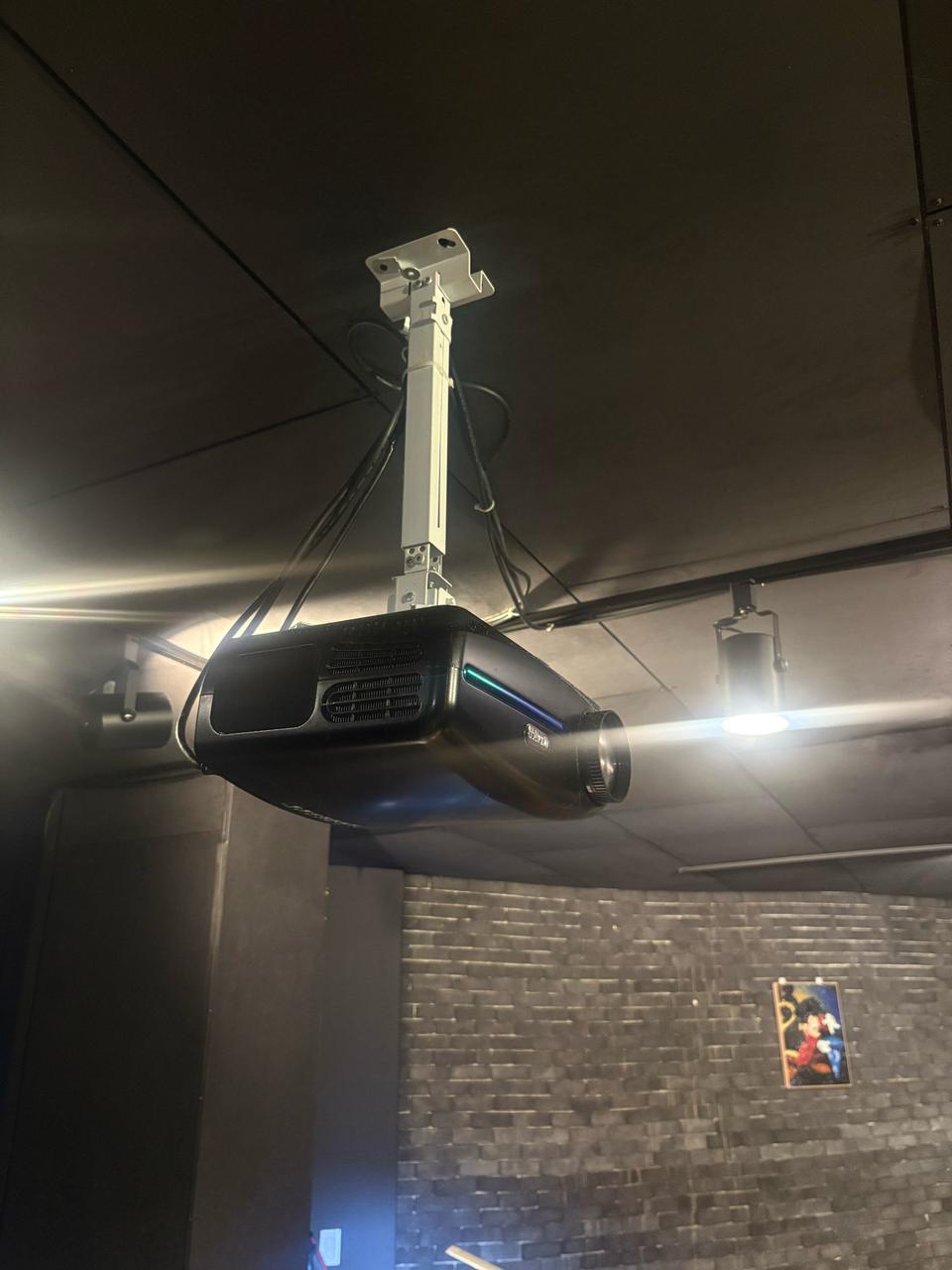 [중고] 빔프로젝터 + 120인치대형스크린