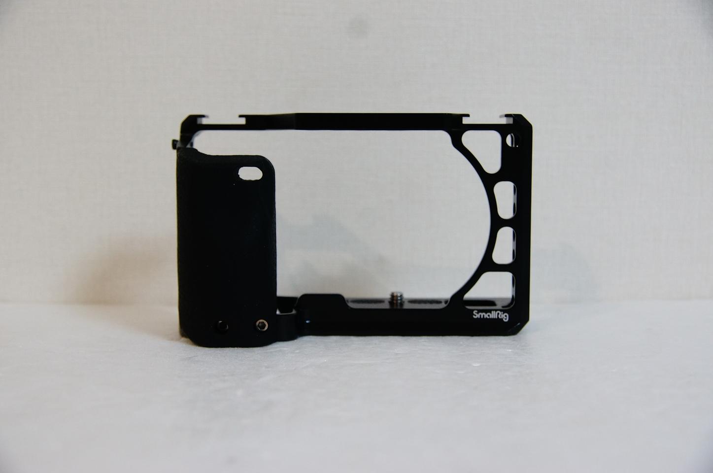 [스몰리그] a6100/6300/6400/6500용 핸드그립케이지팝니다.