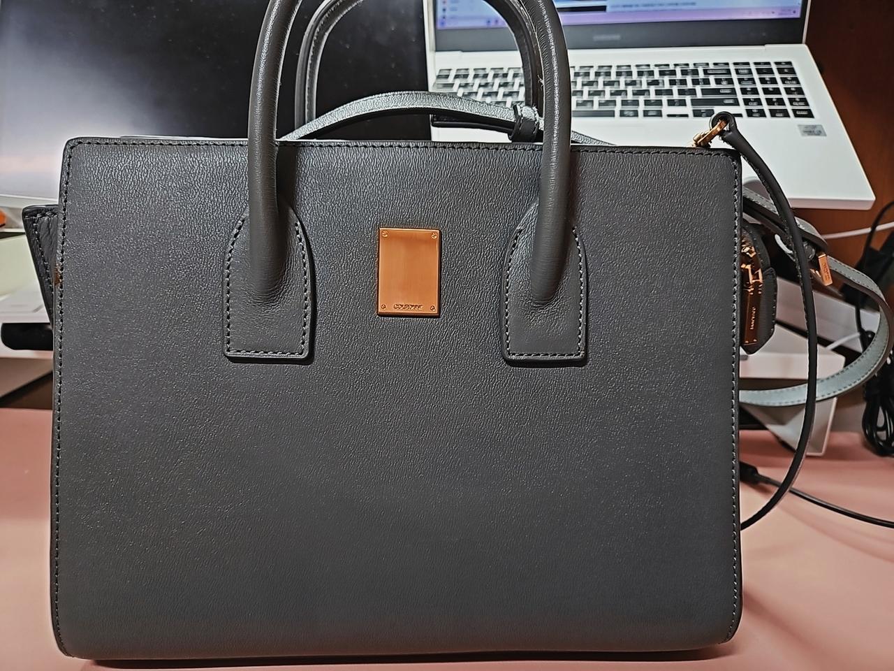 쿠론 크로스백 도트백 토트백 쇼퍼백