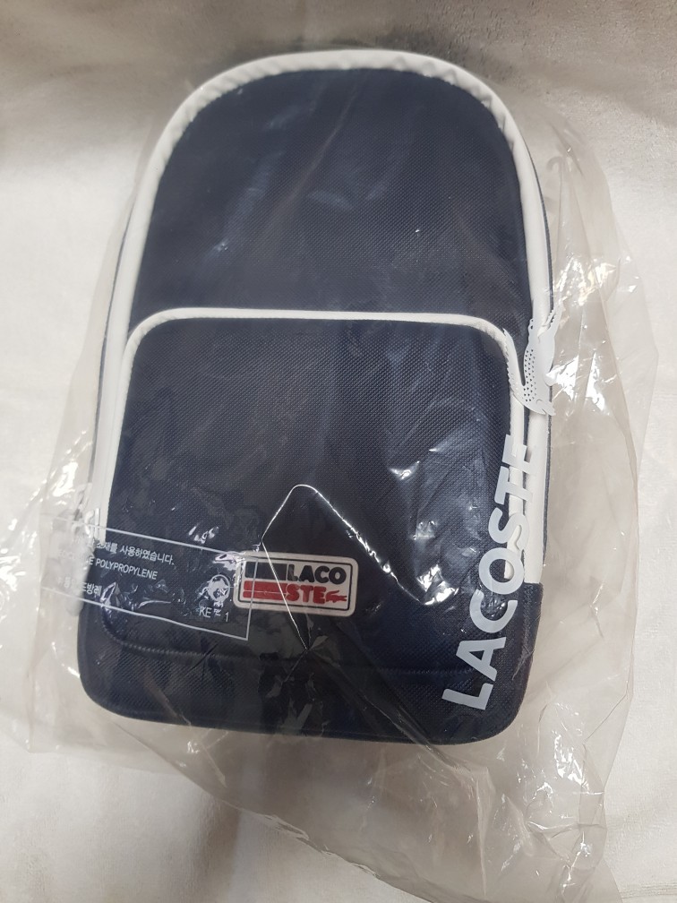 라코스테 슬링백 팝니다