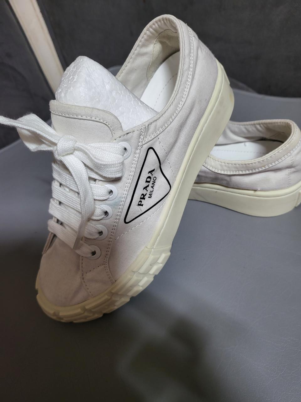 프라다 개버딘 스니커즈 화이트 36