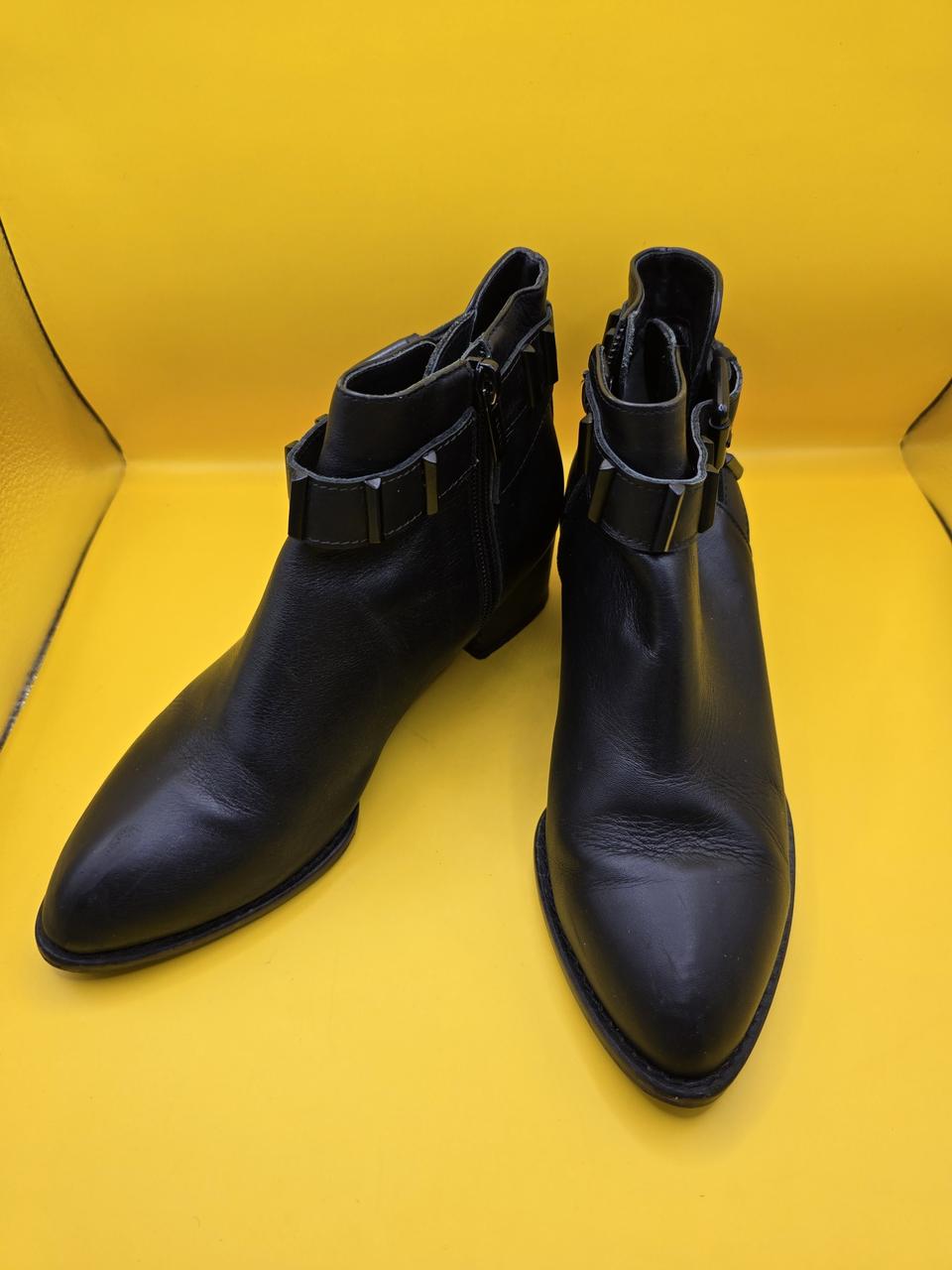 러브바바라 가죽 앵클부츠 230 / 굽4cm