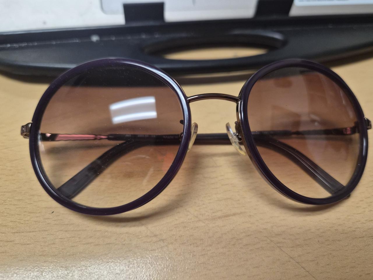 안나수이 선글라스