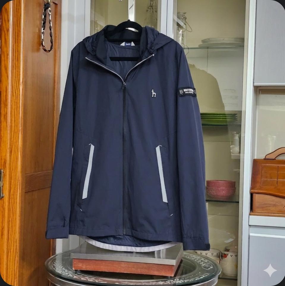 헤지스 남성(새상품급) 골프 바람막이 자켓 사이즈105