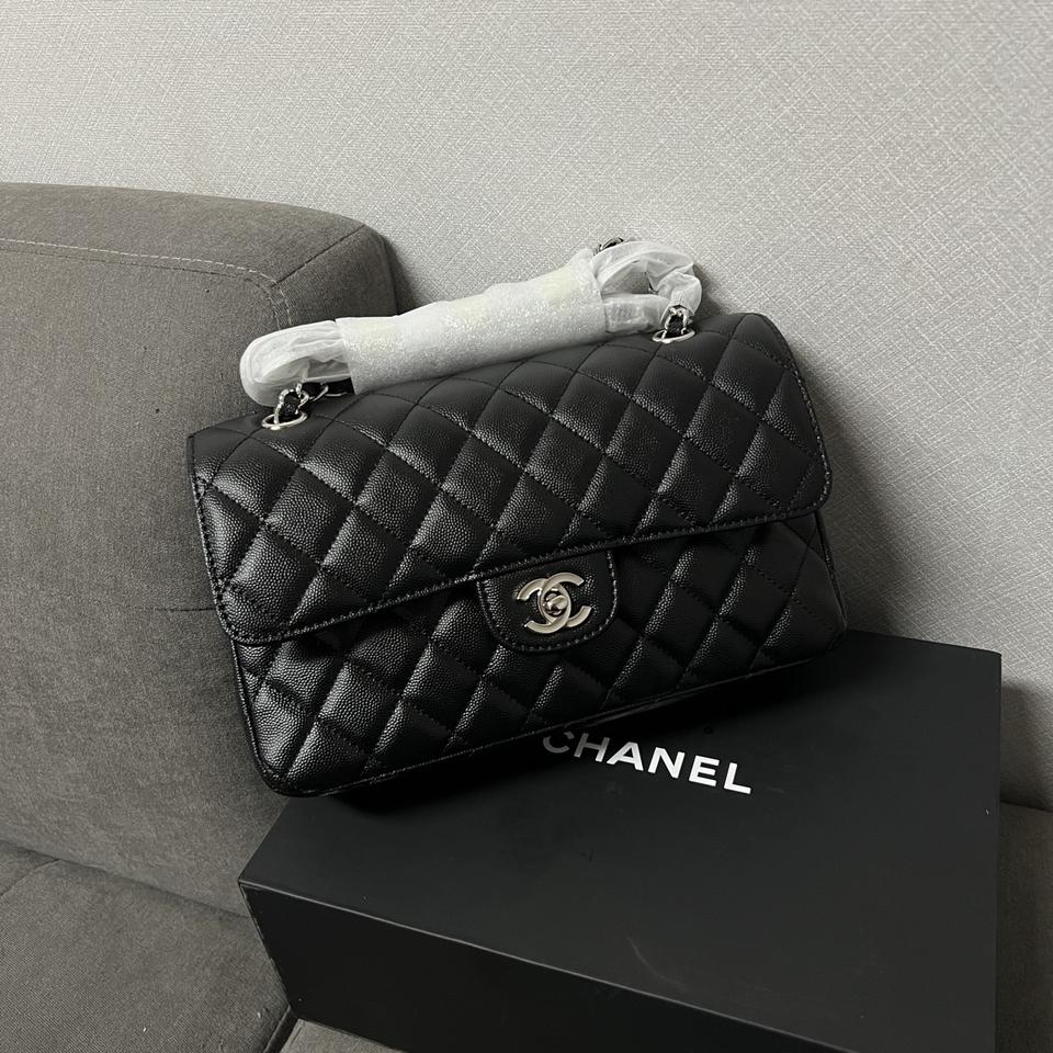 샤넬 클래식 플랩백 
