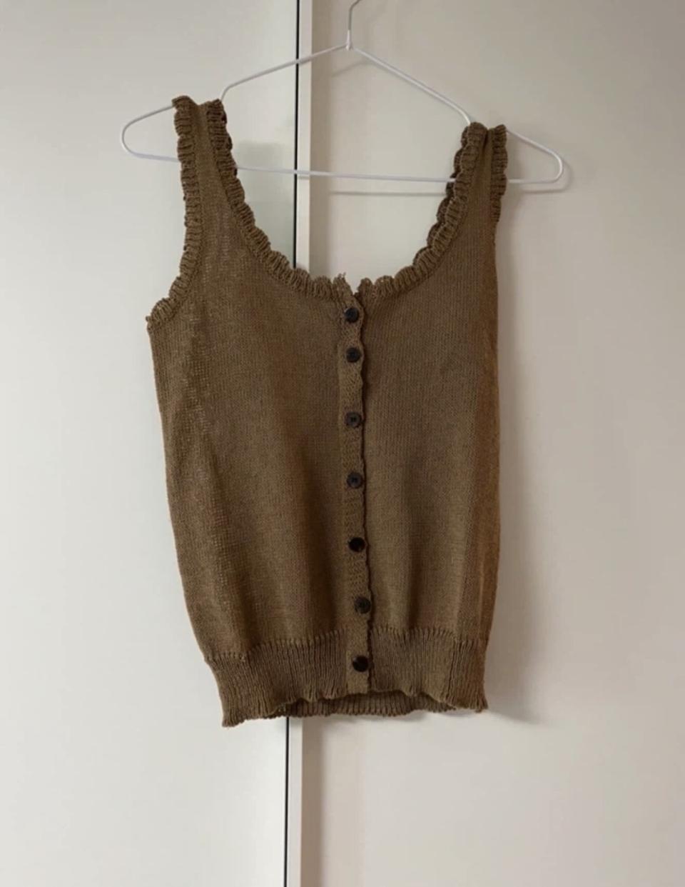 브라운 니트 나시