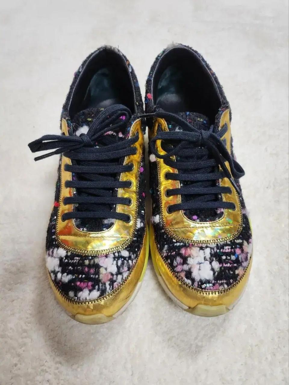 정품/샤넬 크루즈 스니커즈37.5/245