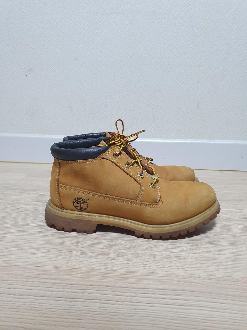 팀버랜드 추카 워커부츠 245