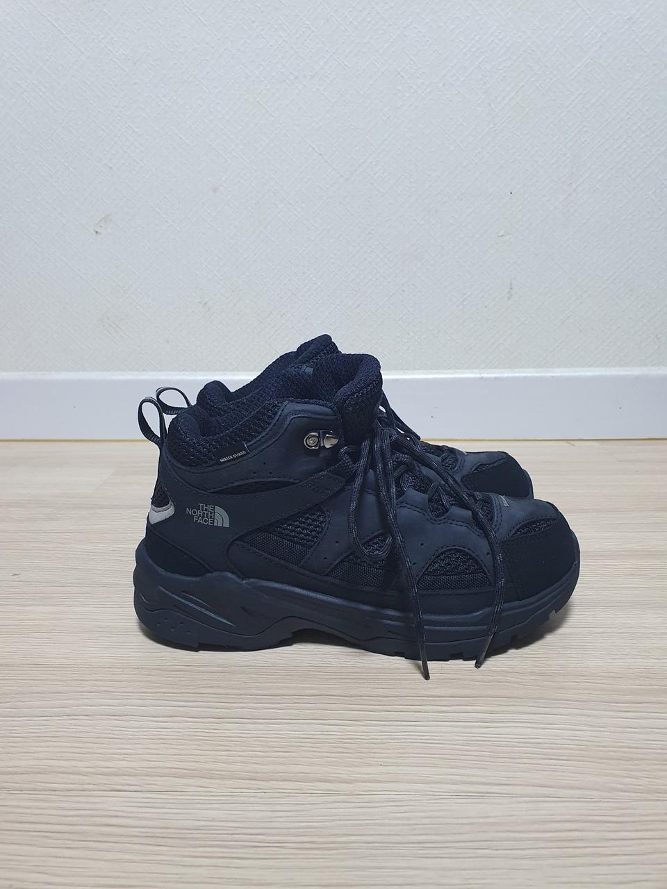 노스페이스 스톰브레이크 워터가드 등산화 250