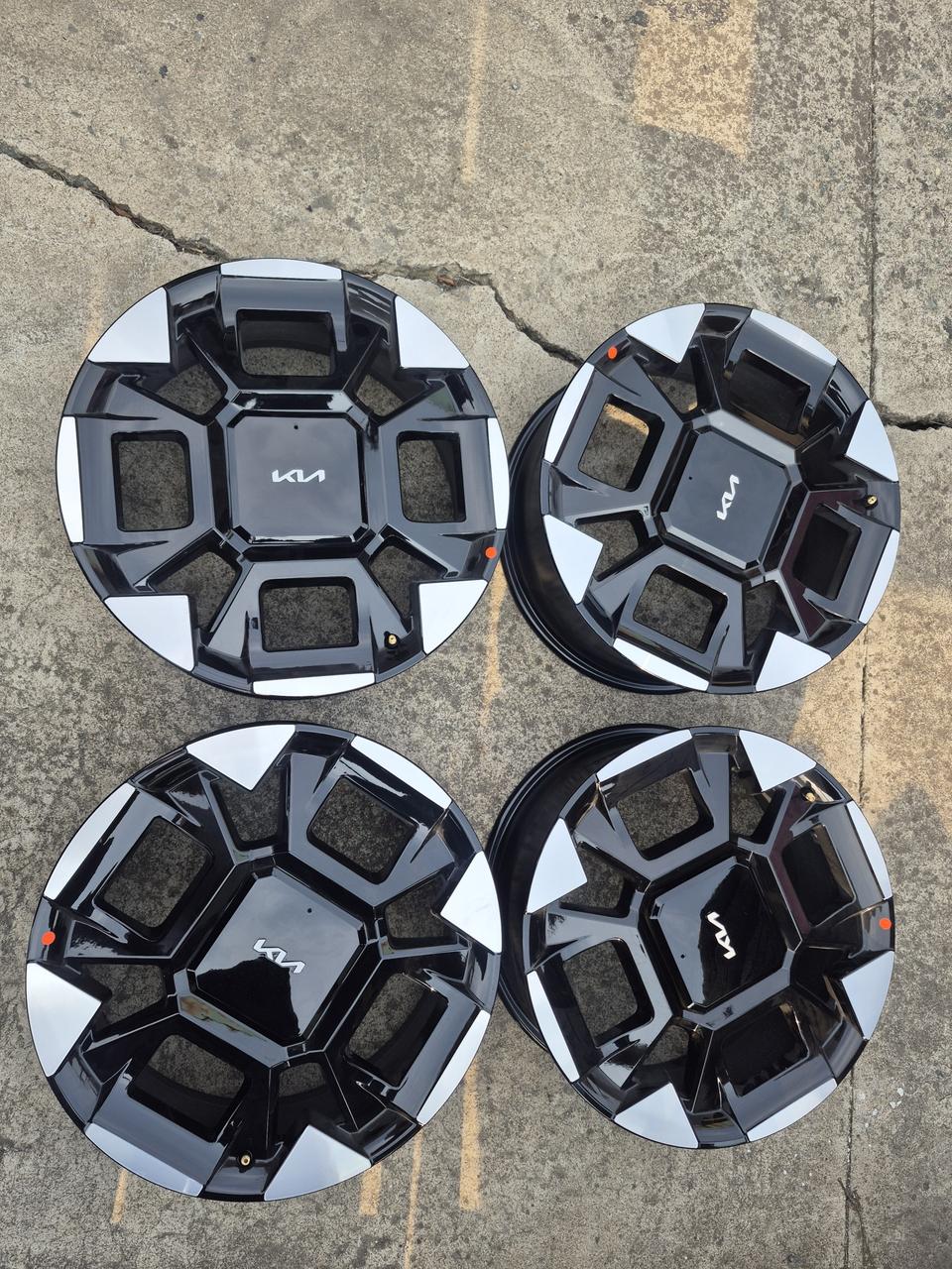 카니발 ka4 페리 임판 19인치휠타이어