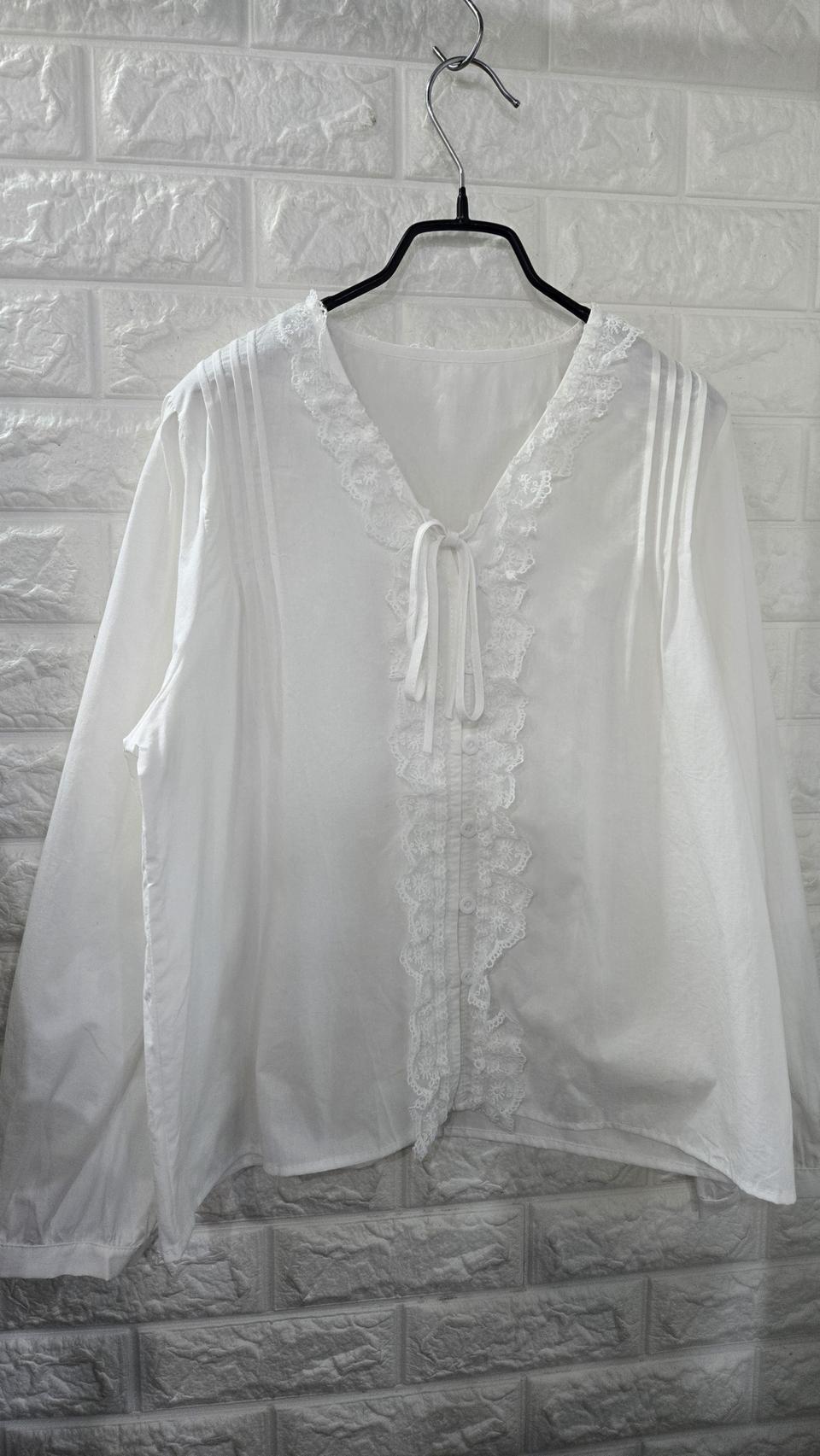 프릴 레이스 블라우스