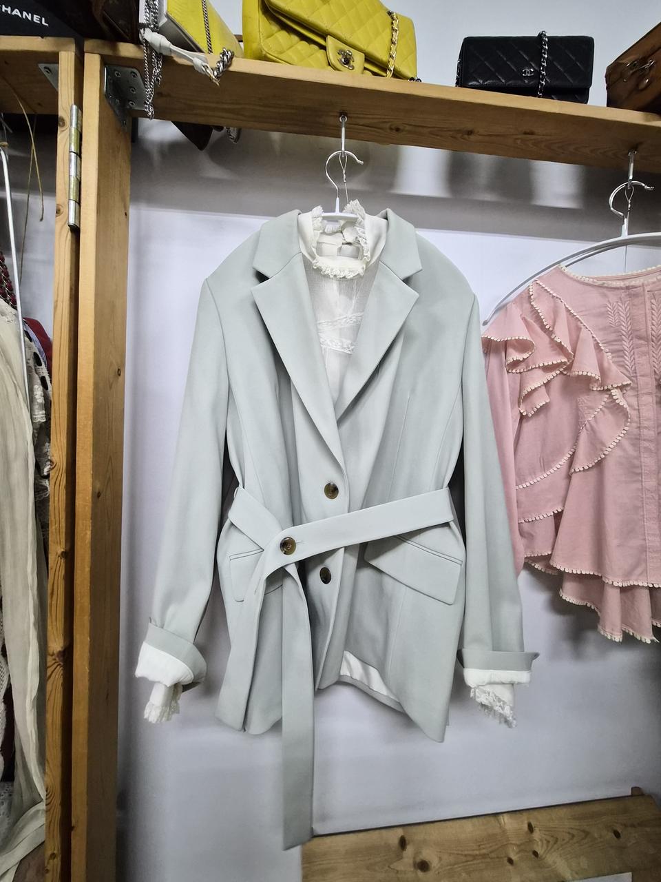 듀엘 세이지올리브 벨티드 자켓