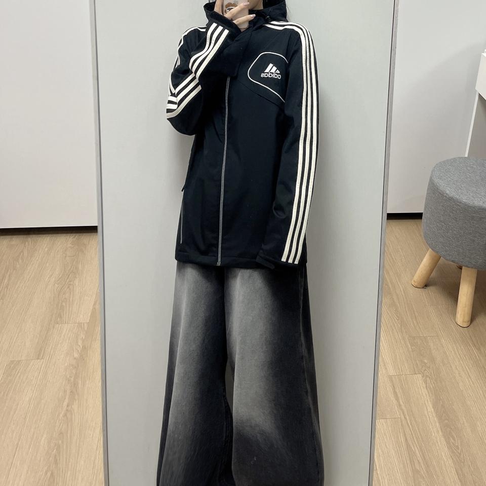 아디다스 자수로고 검흰 오레오 삼선 바람막이