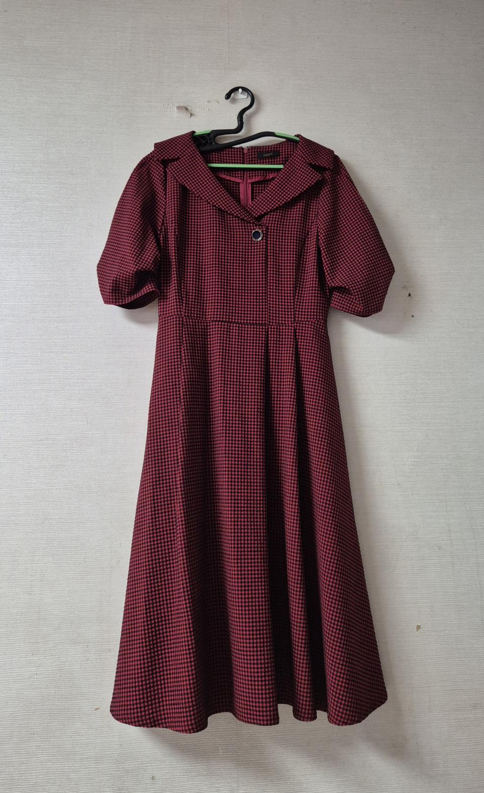 지고트 체크무늬 카라넥 반팔 원피스