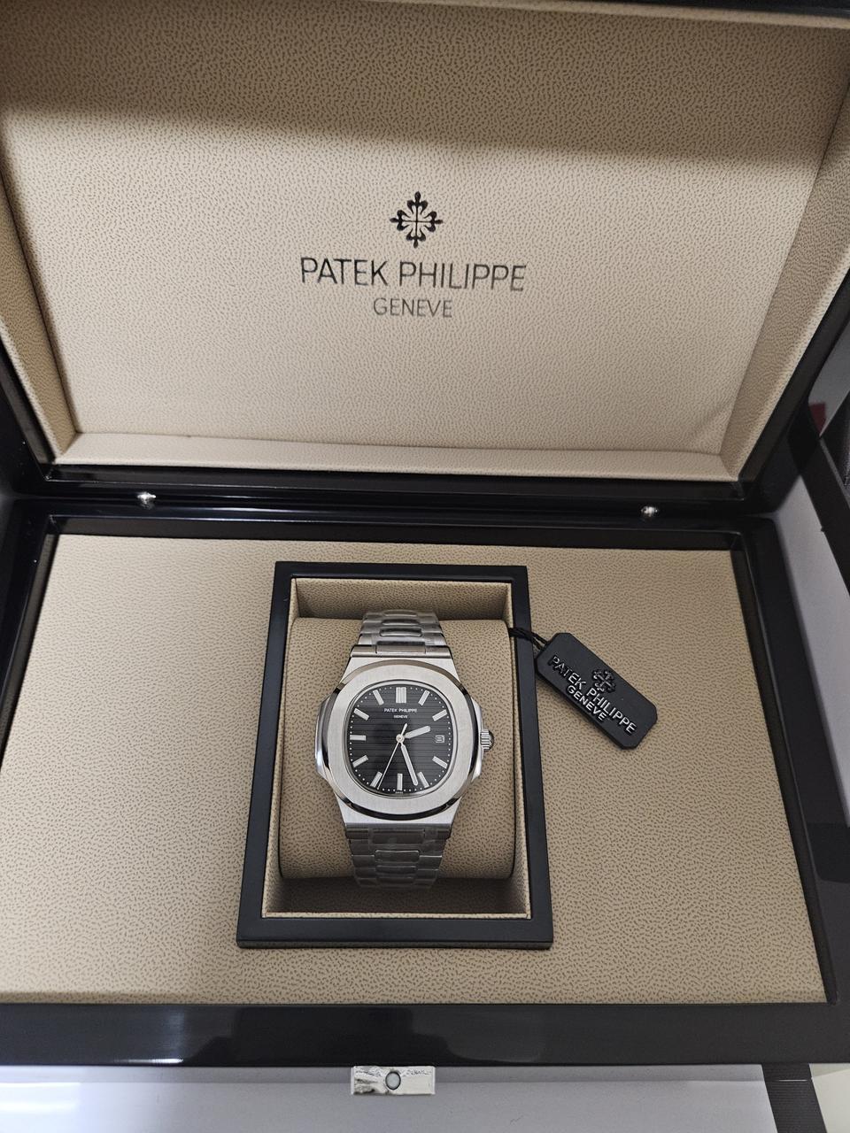 파텍필립 노틸러스 검판 40mm