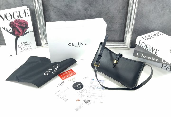 [새상품] 셀린느 티나 숄더백 샤이니 카프스킨 가방