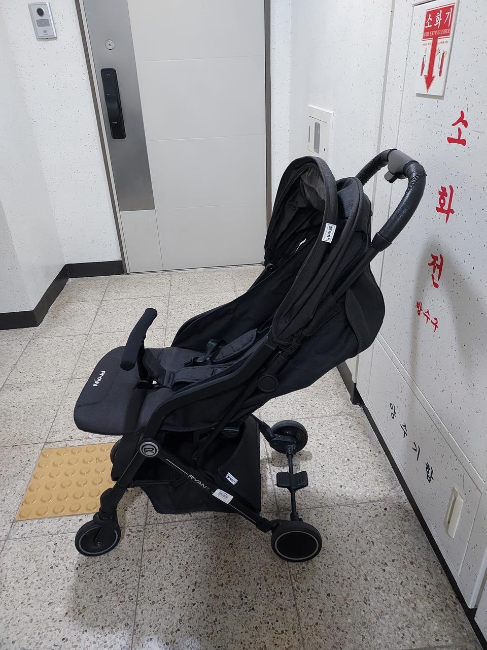 리안 그램 기내반입유모차 4만원