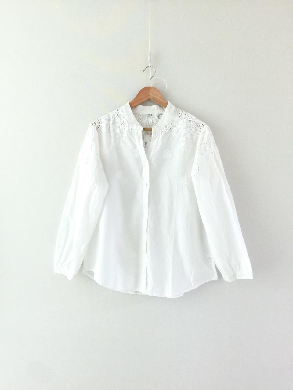 (새) 화이트 차이나넥 꽃자수 면 블라우스