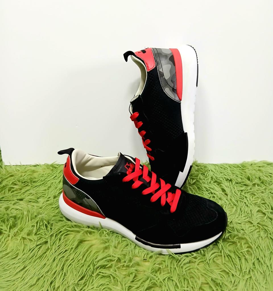 디아도라 스니커즈:280