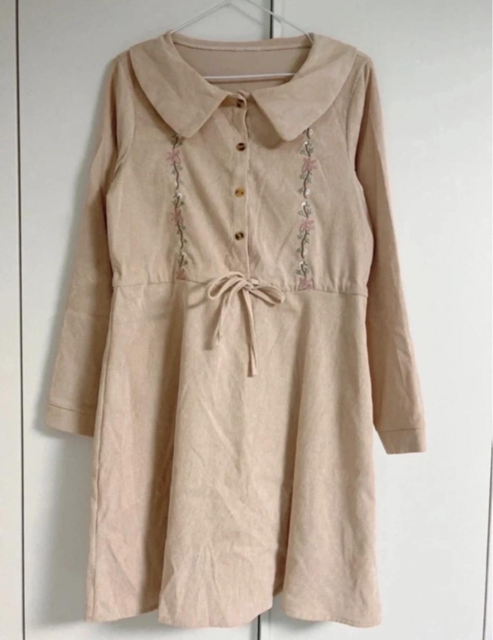 딸기쨈프로젝트 골덴 베이지 원피스